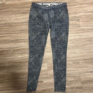 Under Armour Leggings- Size Large